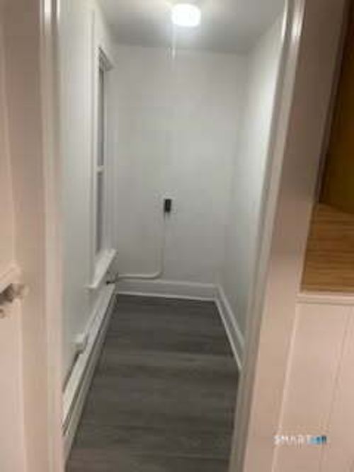 79 Chestnut St, Winsted, CT, 06098-1689 | Card Image