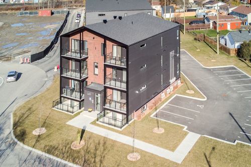 1-139 Rue Brunet, Salaberry de Valleyfield, QC, J6S0R9 | Card Image