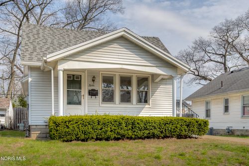 2644 Oak Grove Pl, Toledo, OH, 43613-3349 | Card Image