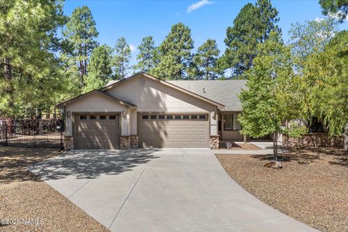 2933 W Castle Pines Dr, Williams, AZ, 86046-9111 | Card Image