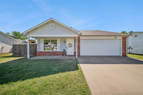 1922 Lexington Rd, Claremore, OK, 74017-3503 | Card Image