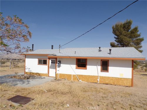 2675 Geronimo Trl, Landers, CA, 92285-2039 | Card Image