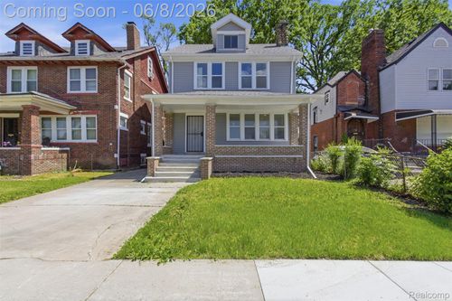 2025 Lawrence St, Detroit, MI, 48206-1556 | Card Image