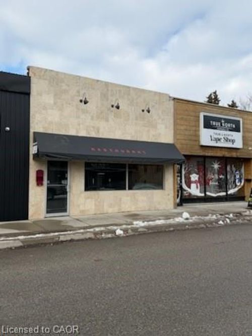 750 James St, Wallaceburg, ON, N8A2P5 | Card Image
