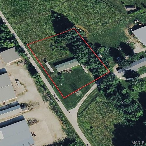 211 Majestic Lane, Moscow Mills, MO, 63362 | Card Image