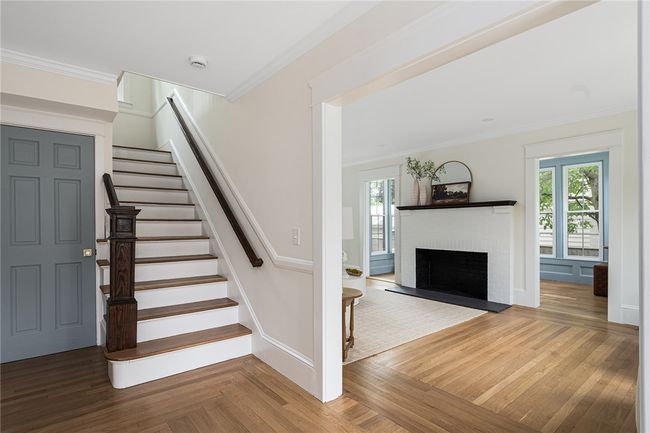175 Freeman Pkwy, House other with 5 bedrooms, 4 bathrooms and 5 parking in Providence RI | Image 7