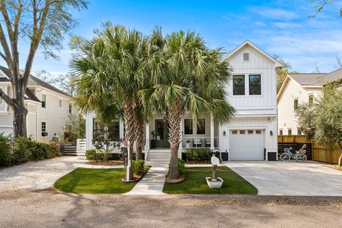 736 Atlantic St, Mount Pleasant, SC, 29464-4466 | Card Image