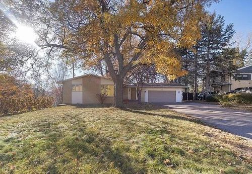 1803 10th St Nw, New Brighton, MN, 55112-6638 | Card Image