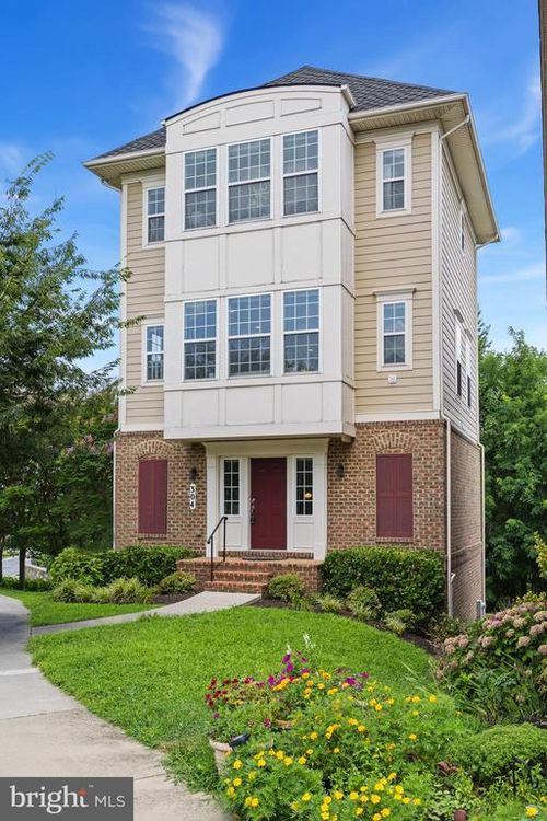 304 Parkview Ave, GAITHERSBURG, MD, 20878-4044 | Card Image