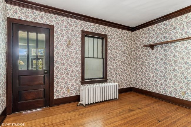 1005 Division St, House other with 6 bedrooms, 2 bathrooms and 2 parking in Lisle IL | Image 20