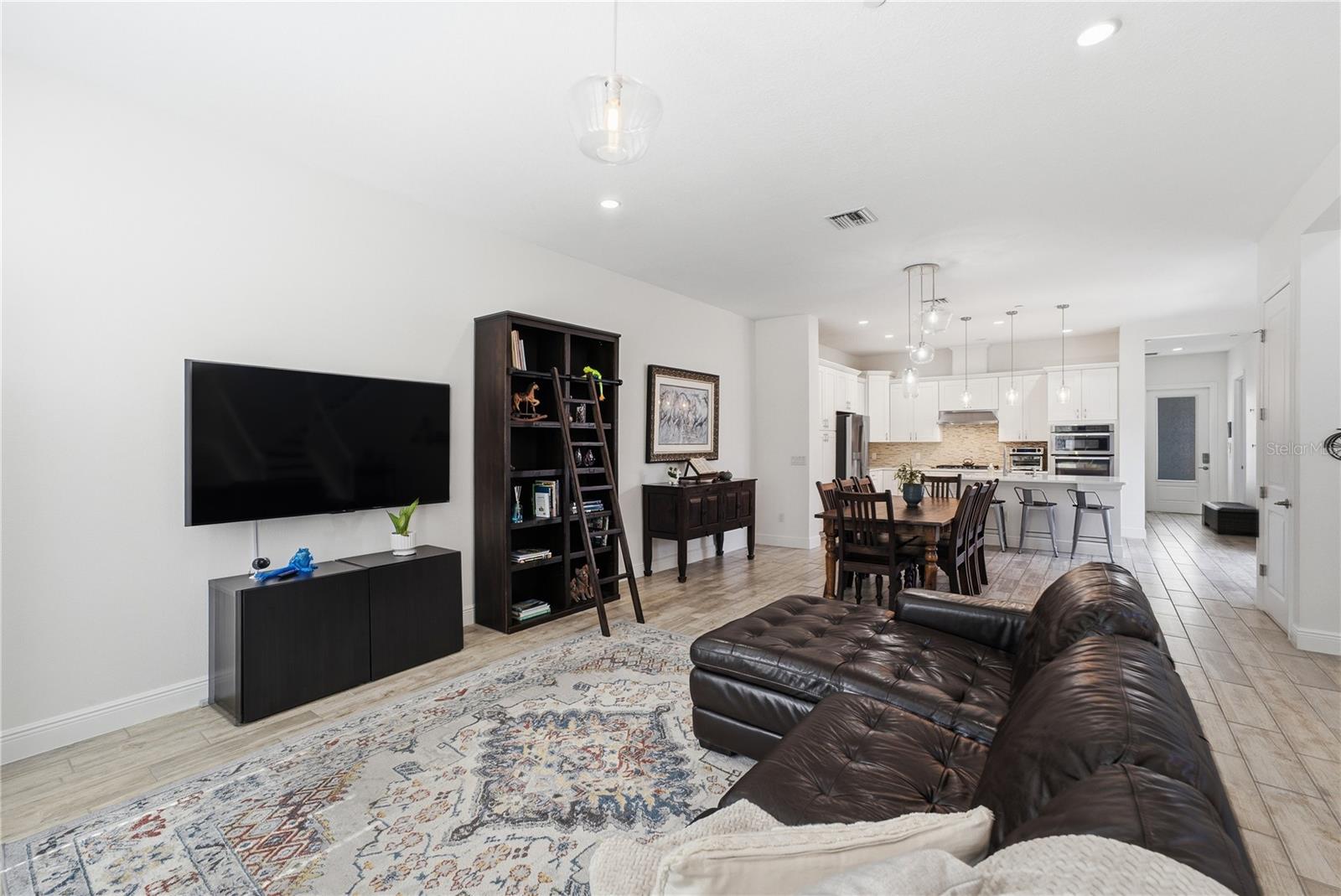 Residential in WINTER GARDEN 5