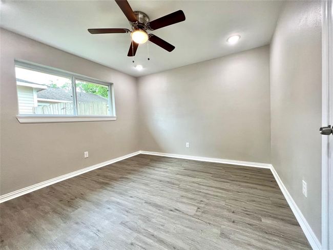 813 Cedar Lawn Dr, House other with 3 bedrooms, 2 bathrooms and null parking in Alvin TX | Image 15