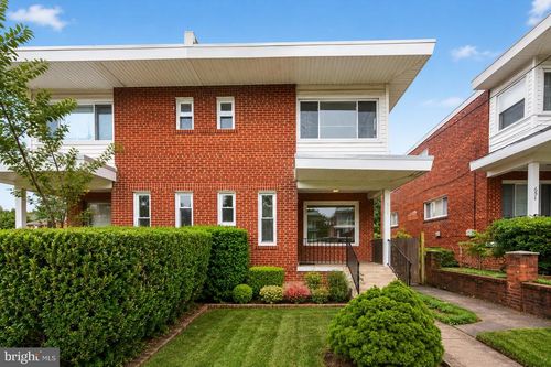 655 Kensington Pl Ne, WASHINGTON, DC, 20011-6218 | Card Image