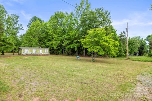 1317 Requa Rd, Cherryville, NC, 28021-8103 | Card Image