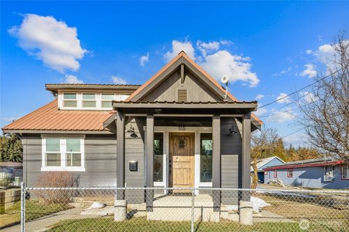 515 E 1st St, Cle Elum, WA, 98922-1248 | Card Image