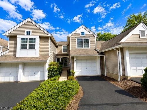 4 Woodmont Dr, Randolph, NJ, 07869-3736 | Card Image