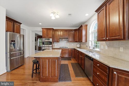 746 Upper Gulph Rd, WAYNE, PA, 19087-2050 | Card Image