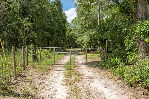 3749 V 22nd Pl, BELL, FL, 32619 | Card Image