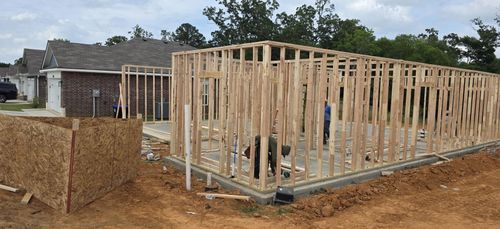 1109 Mission Creek Dr, Longview, TX, 75601-8611 | Card Image