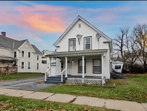 52 Chestnut Ave, Rutland, VT, 05701-3562 | Card Image