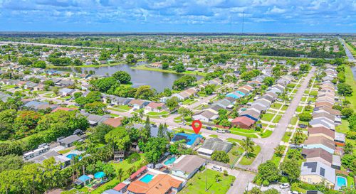 5018 Canal Cir E, Lake Worth, FL, 33467-1832 | Card Image