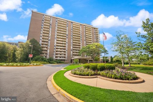 1619-1800 Old Meadow Rd, MCLEAN, VA, 22102-1817 | Card Image