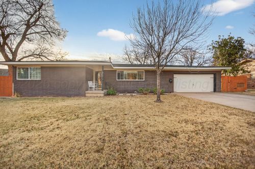 2145 Aspen Dr, Pampa, TX, 79065-3831 | Card Image