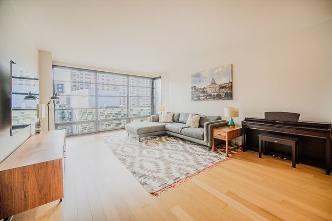 UNIT-1209 - 580 Washington St, Condo with 2 bedrooms, 2 bathrooms and 1 parking in Boston MA | Image 6