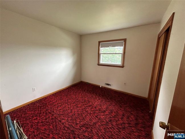 57 Standish Dr, House other with 3 bedrooms, 2 bathrooms and null parking in Clifton NJ | Image 14