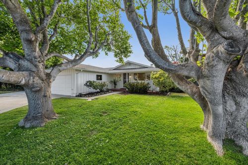 898 Standish Rd, Pacifica, CA, 94044 | Card Image