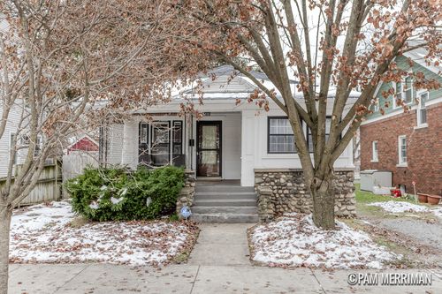 306 Valley Ave, Grand Rapids, MI, 49504-5471 | Card Image