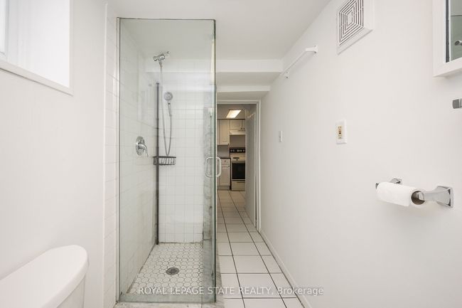 137 Allenby Ave, House other with 3 bedrooms, 3 bathrooms and 7 parking in Hamilton ON | Image 24