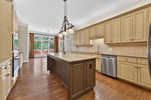 228 Indian Wells Dr, Spartanburg, SC, 29306-6625 | Card Image