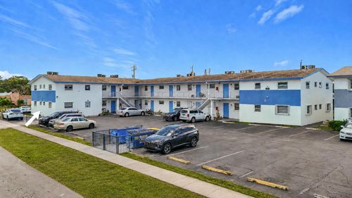 b8-410 W Palm Street, Lake Worth, FL, 33462 | Card Image
