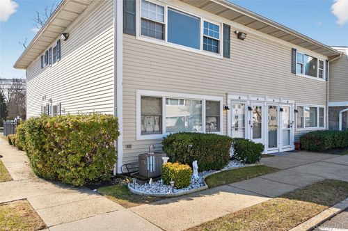 apt-35-1 Atlantic Ave, Farmingdale, NY, 11735-2769 | Card Image
