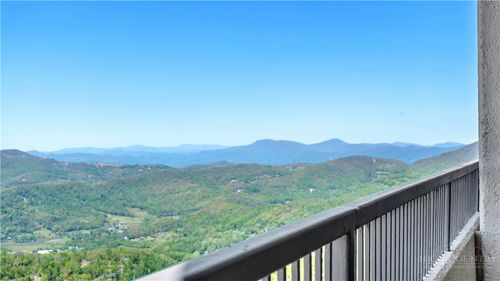 2513-303 Sugar Top Dr, Sugar Mountain, NC, 28604-8741 | Card Image