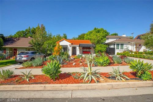 3629 Sierra Vista Ave, Glendale, CA, 91208-1235 | Card Image