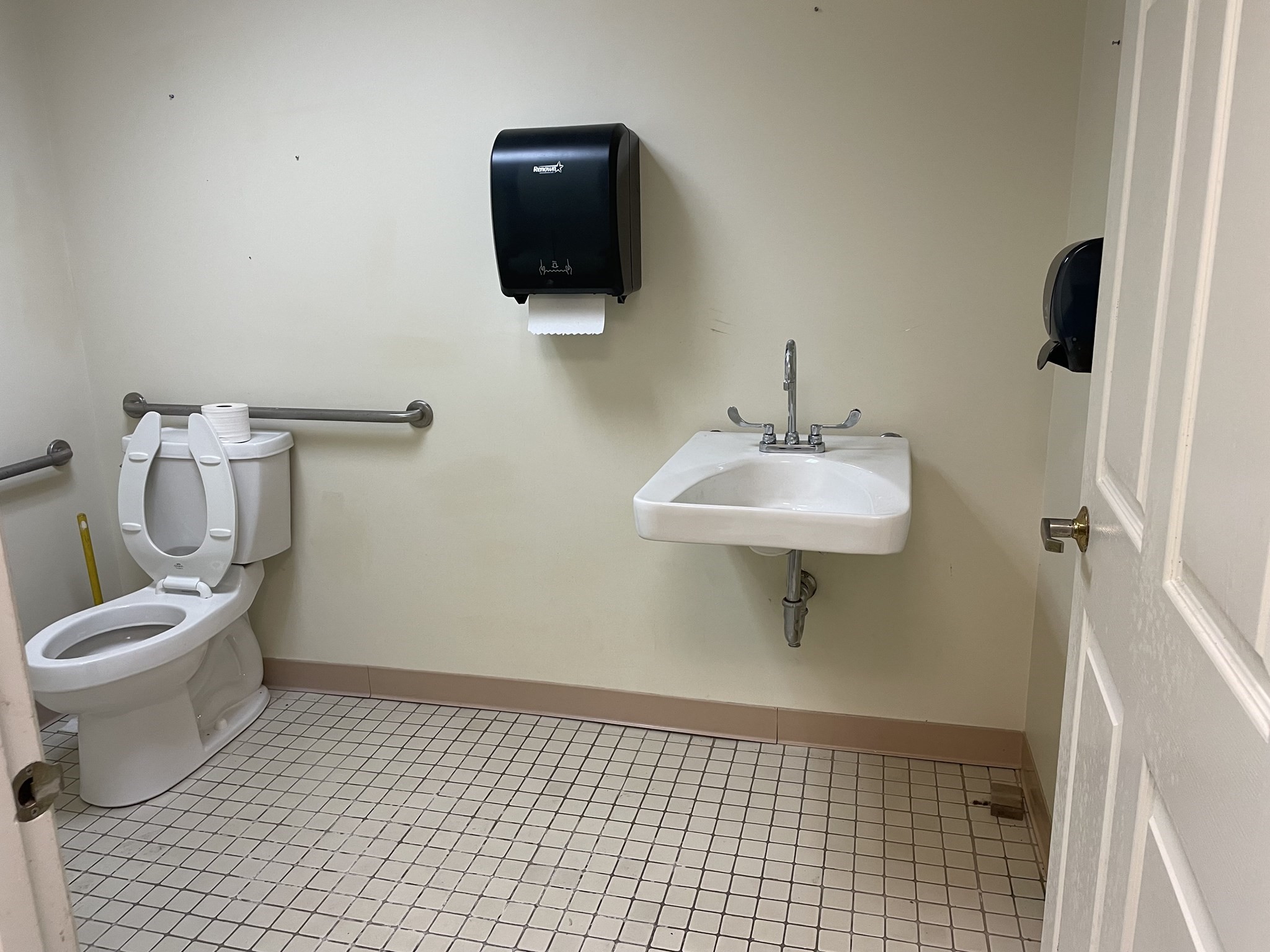 Commercial Lease in Plymouth 5