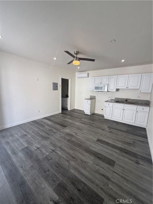 a-419 W 5th St, Long Beach, CA, 90802-2225 | Card Image
