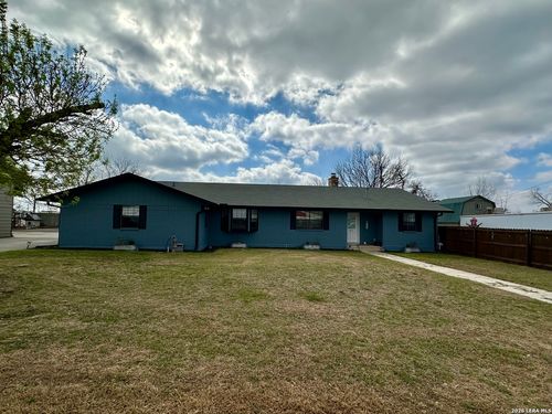 211 Uecker, Spring Branch, TX, 78070-5640 | Card Image