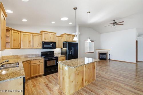8745 W Zion St, Rathdrum, ID, 83858-5078 | Card Image