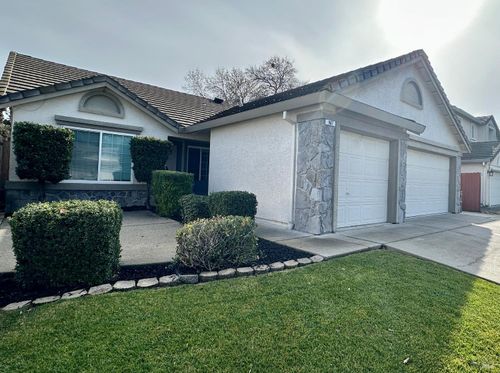 967 Copper Way, Vacaville, CA, 95687 | Card Image