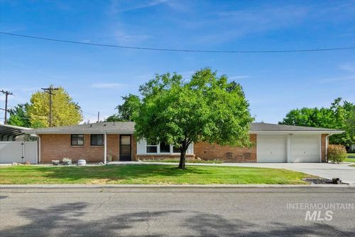 6902 W Selway St, Boise, ID, 83704-6071 | Card Image