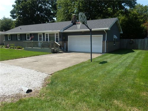 110 Kent Dr, Catlin, IL, 61817-9611 | Card Image