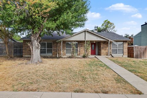3704 Standridge Dr, Carrollton, TX, 75007-2808 | Card Image