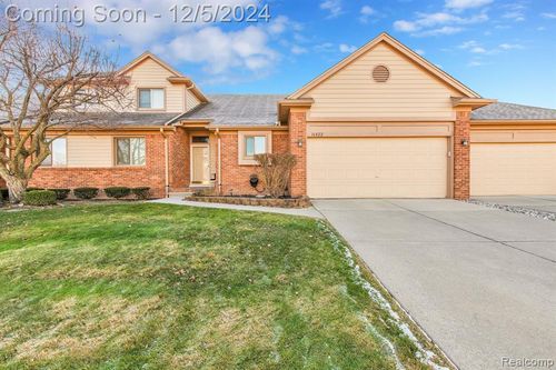 16822 Country Ridge Lane, Macomb Twp, MI, 48044 | Card Image