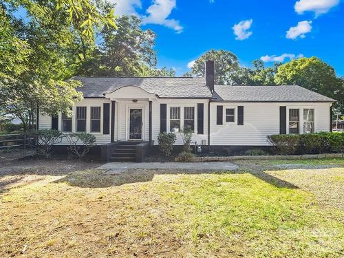 227 N Magnolia Street, Mooresville, NC, 28115 | Card Image