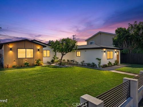 8122 Cheyenne Ave, Downey, CA, 90242-4306 | Card Image