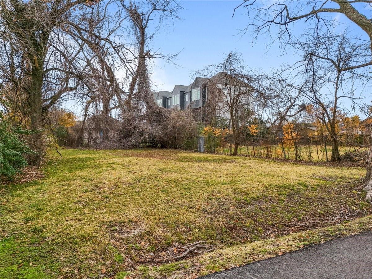 Land in Houston 3