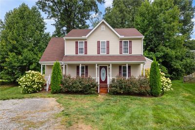 Cul-de-sac location with a welcoming front porch. | Image 1